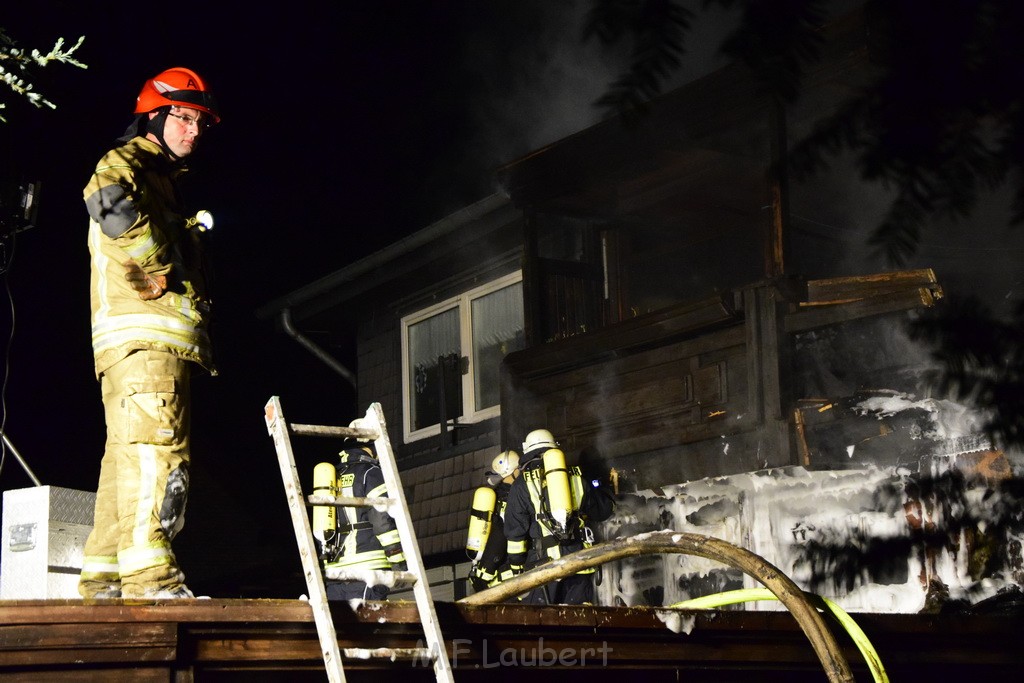 Grossfeuer Einfamilienhaus Siegburg Muehlengrabenstr P0424.JPG - Miklos Laubert